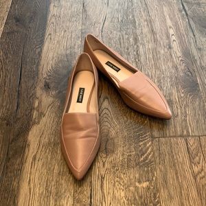 Nine West pointed flats